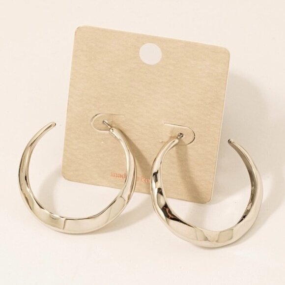 WHITNEY SILVER WARPED HOOP EARRINGS - Picture 1 of 1